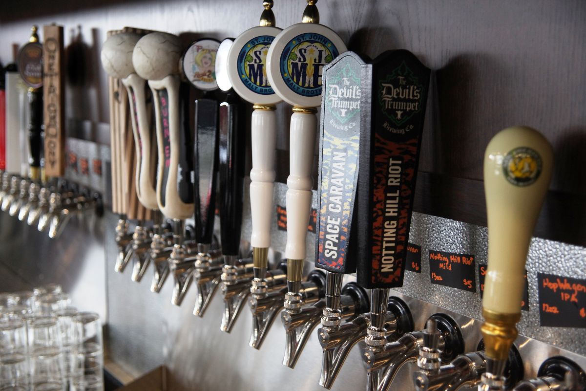 Doc's Smokehouse and Craft Bar